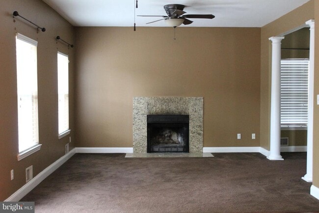 Building Photo - 446 Lake Barnegat Dr N