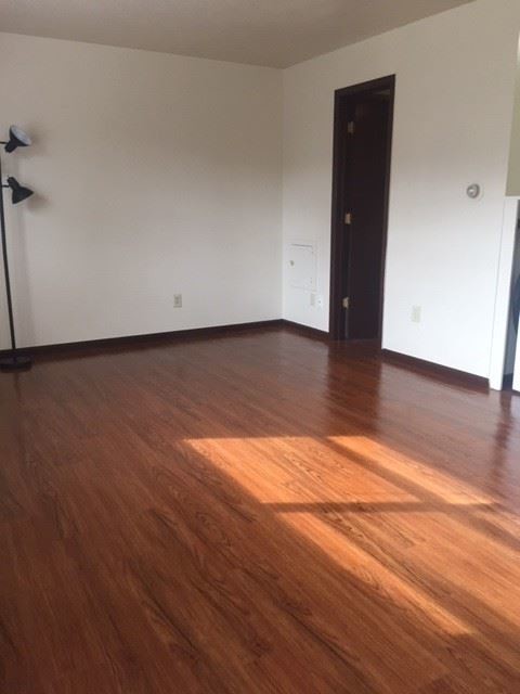 Foto del edificio - 622 E Harrison St