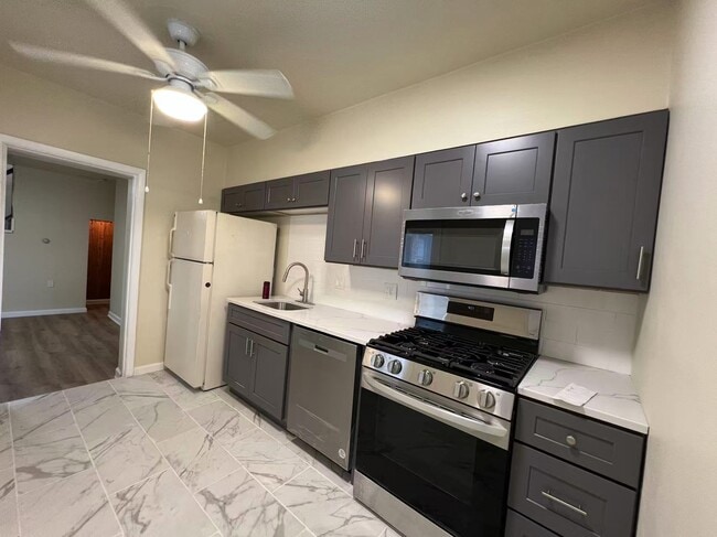 Building Photo - 39 S 13th St