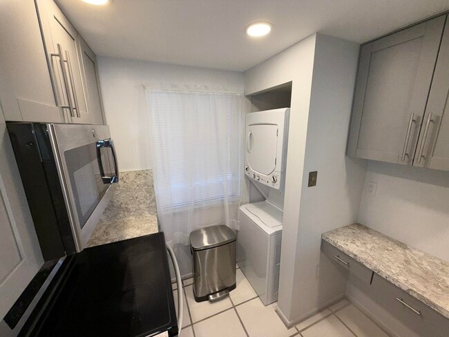 Foto del edificio - 2788 Tennis Club Dr