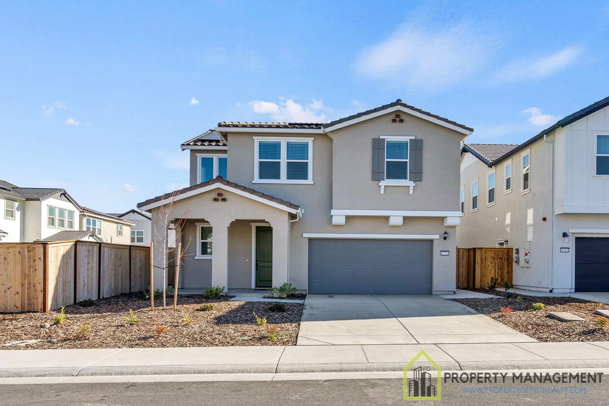 Foto principal - Brand New 3-Bedroom, 2.5-Bath Home for Ren...