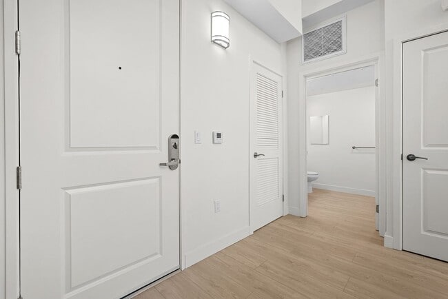 Interior Photo - Elle at Westchester