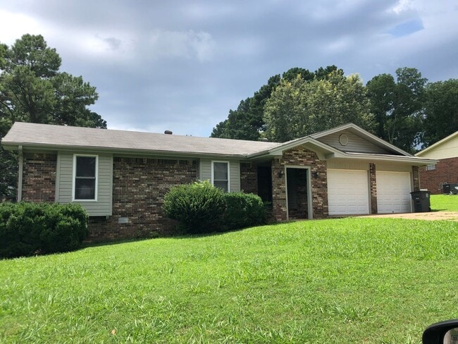 Foto del edificio - Charming 3-Bedroom Home in a Great Searcy Location!