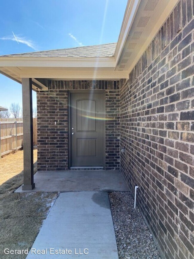 Building Photo - 3 br, 2 bath House - 2844 Melissa Lane