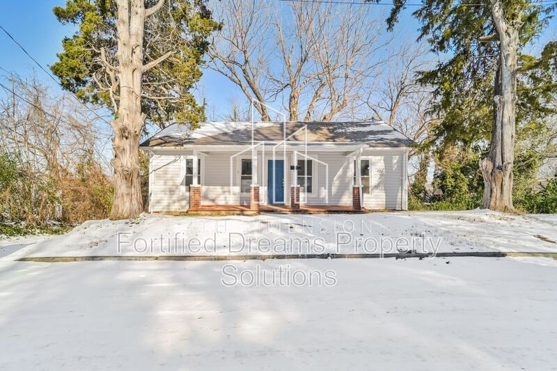 Primary Photo - 1505 Gholson Ave S East