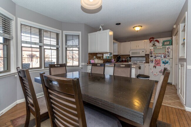 Foto del edificio - Large SW CoMo Duplex - 4 bed - 2.5 bath