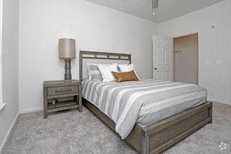 2BR, 2BA - 1074 SF - Centerton Landing