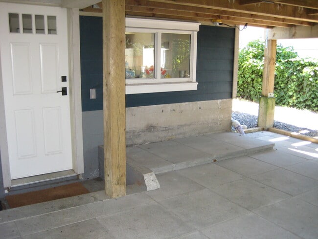 Building Photo - 2821 St. Georges Av