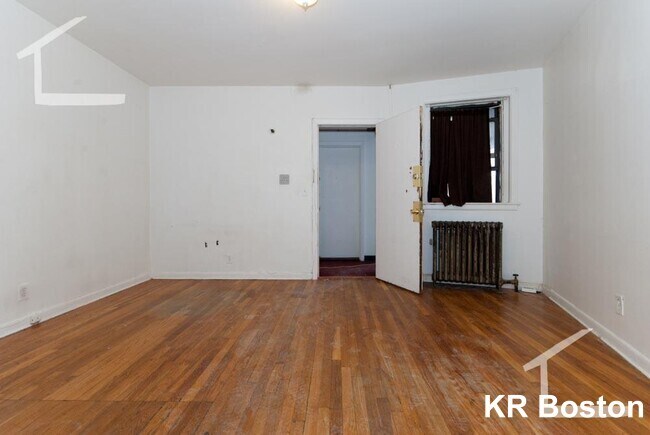 Building Photo - 107 Brighton Ave