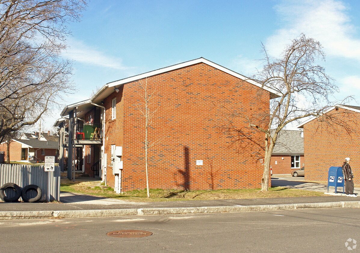 Foto del edificio - 700-736 Summer St
