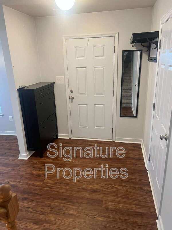 Foto del edificio - 125 New Market Village Pkwy