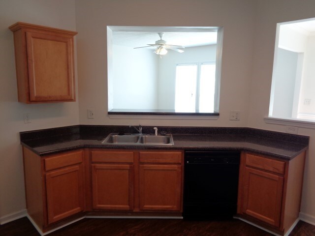 Building Photo - 4305 Windale Dr NW