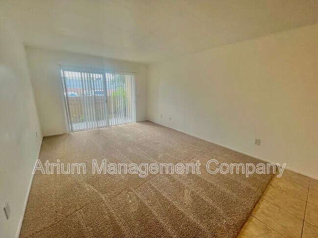 Foto del edificio - 630 Kenwick Cir
