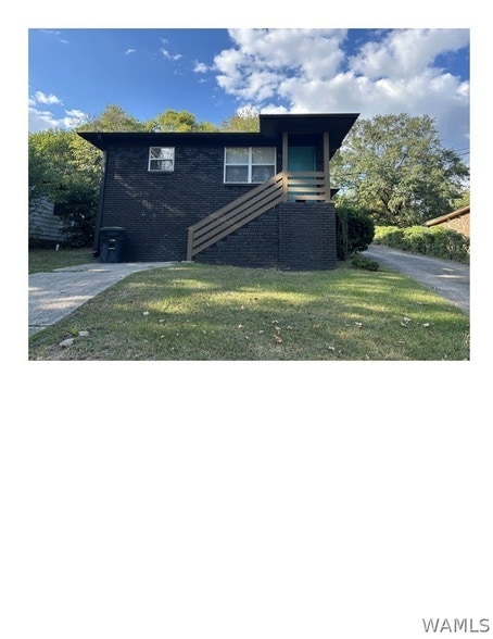 Building Photo - 2936 42nd Ave N