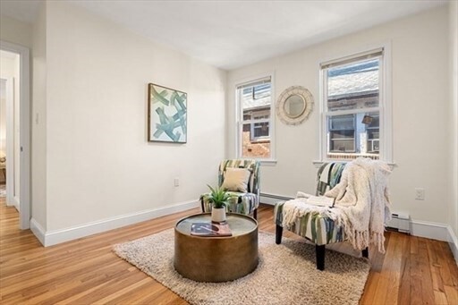 Foto del edificio - 101 Colborne Rd