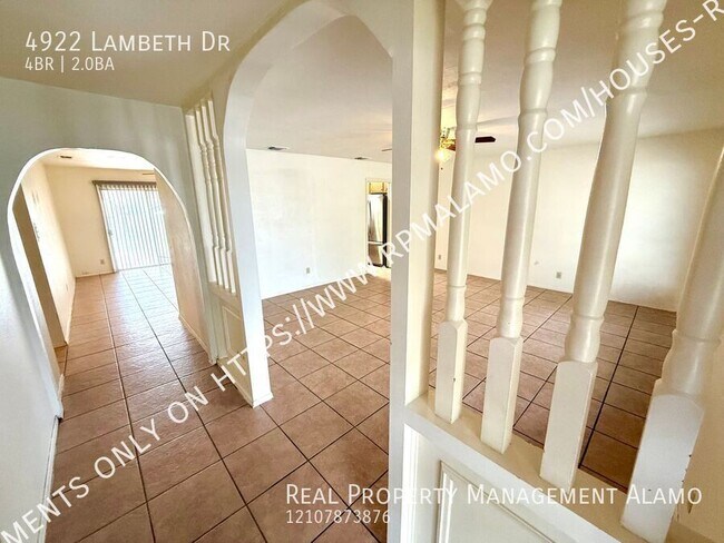 Foto del edificio - 4922 Lambeth Dr