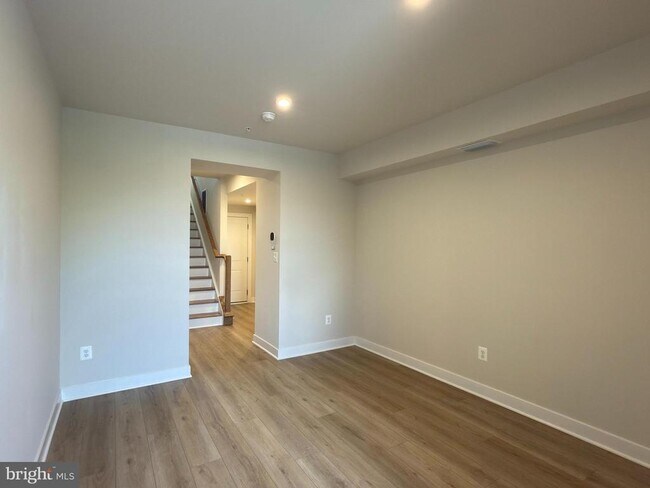 Foto del edificio - 14441 Albemarle Point Pl