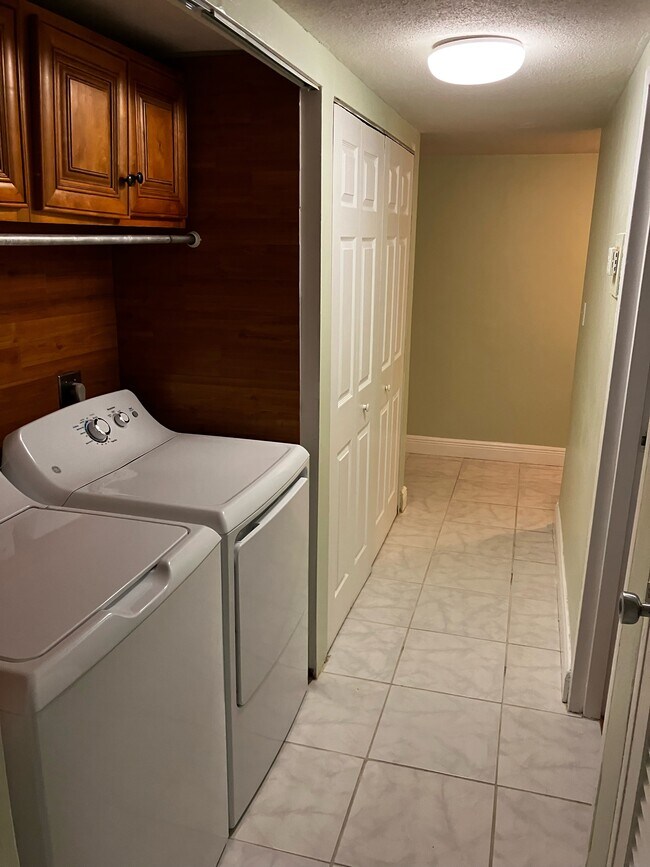 250 N Banana River Dr Unit F12, Merritt Island, FL 32952 Condo for