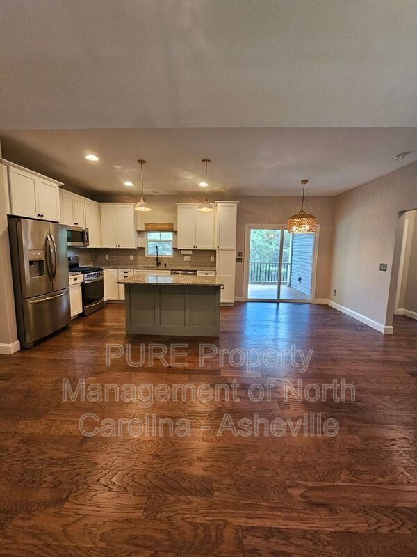 Building Photo - 158 Scenic Ridge Dr