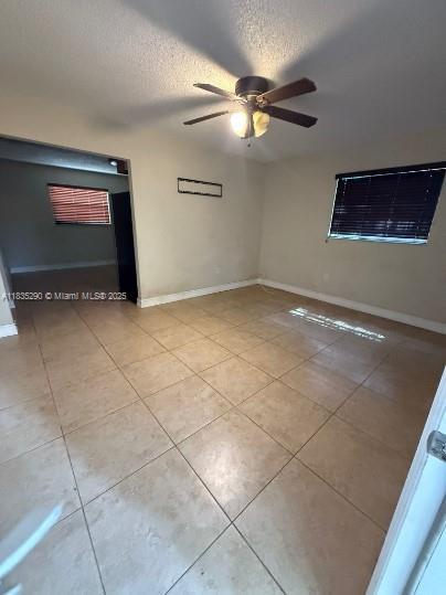 Foto del edificio - 5627 NW 6th Ave