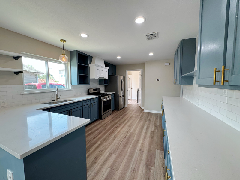 Foto principal - 1127 W Lynwood Ave