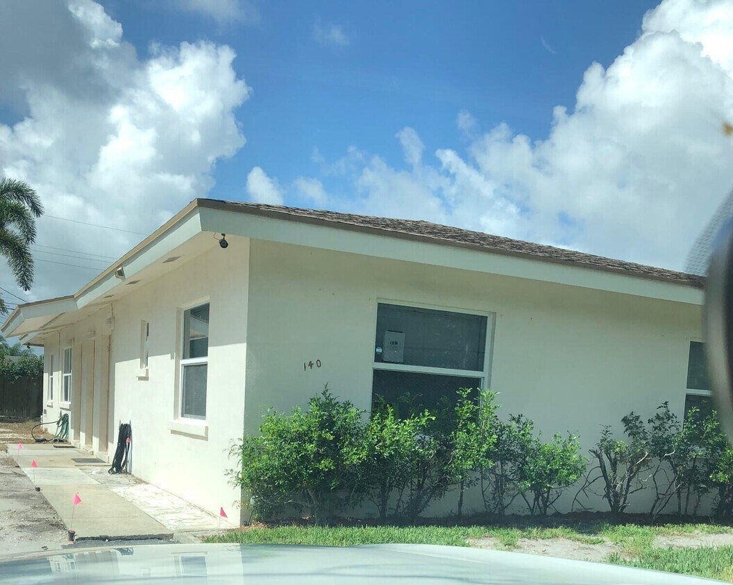 Foto principal - 138 SE 3rd Ave