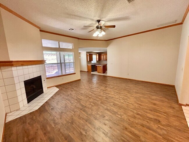 Photo - 533 NW 174th St House