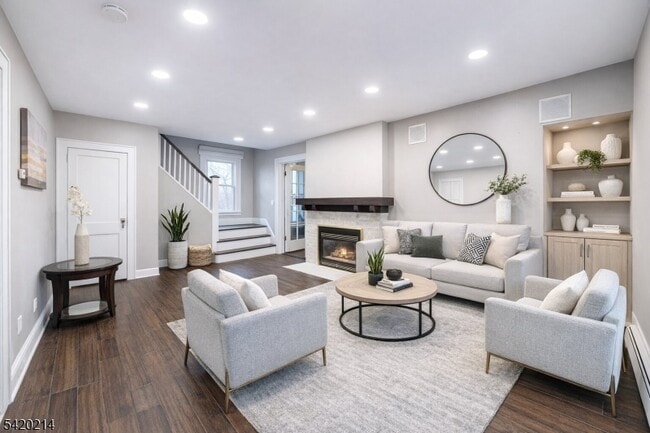 Building Photo - 1019 Salem Rd