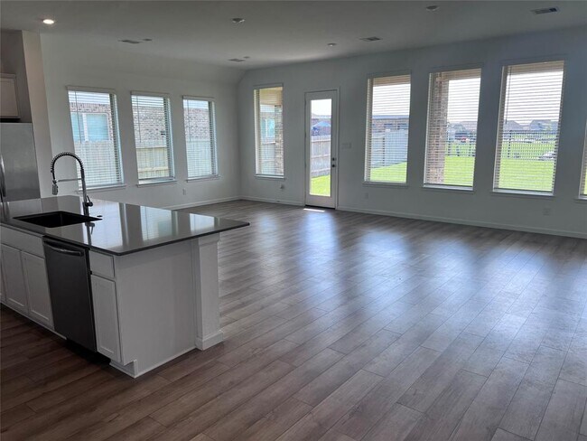 Foto del edificio - 9615 Pleasant Way