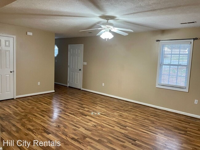 Building Photo - 3 br, 2.5 bath House - 1078 Connie Drive