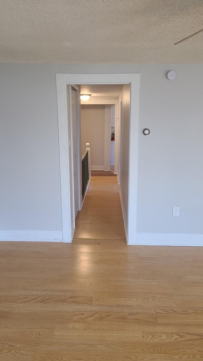 addl living room to hall - 111 Welles St
