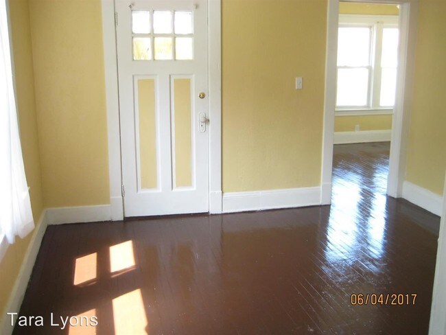 Foto del edificio - 13416 Benwood Ave