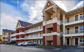 Mainstay Suites - 214 Langley Pl