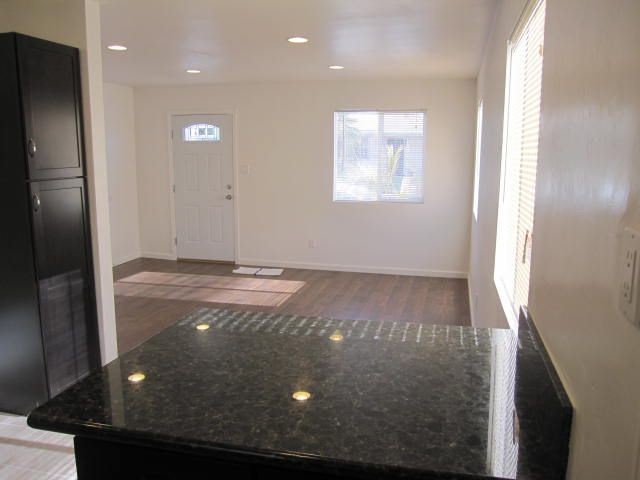 Foto del edificio - 6328  Quillan  St