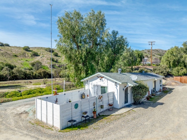 Building Photo - 45491 Sage Rd