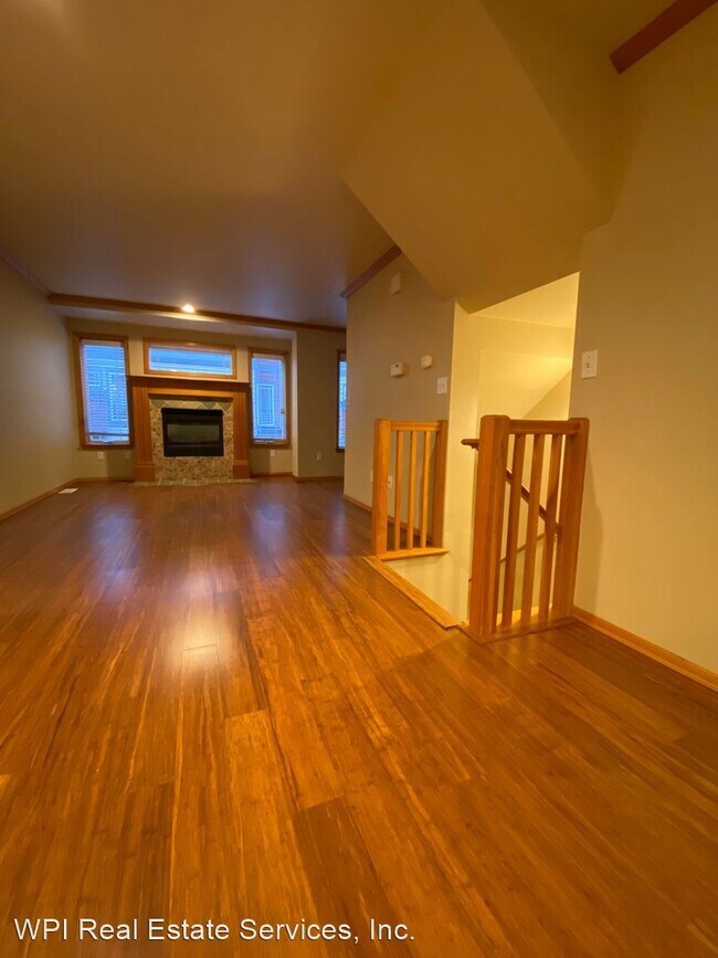 3 br, 1.5 bath House - 939-C N. 105th ST. - 4
