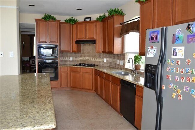 Building Photo - 711 Stubbs Bend Dr