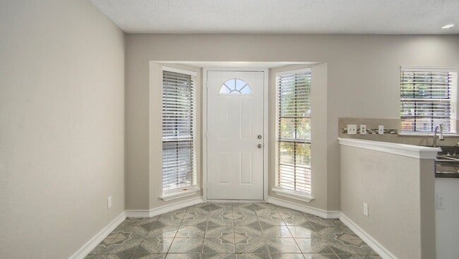 Foto del edificio - 2541 Galemeadow Dr