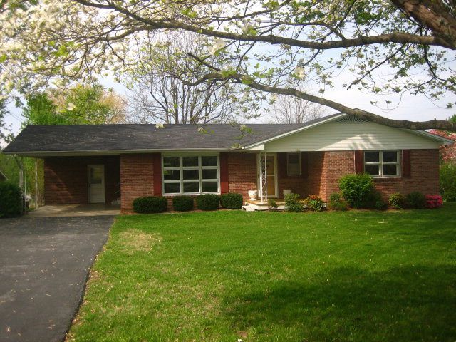 Primary Photo - 731 Orchard St