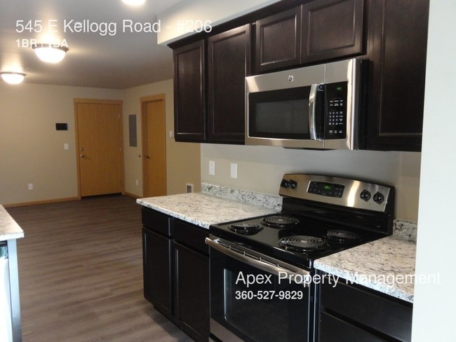 Building Photo - 545 E Kellogg Rd