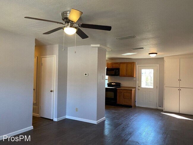 Foto del edificio - 4 br, 1.5 bath House - 509 Woodford
