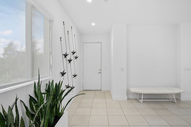 Foto del edificio - 1034 NE 18th Ave