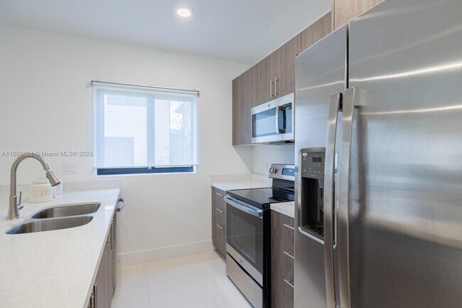 Foto del edificio - 1184 NW 2nd Ln