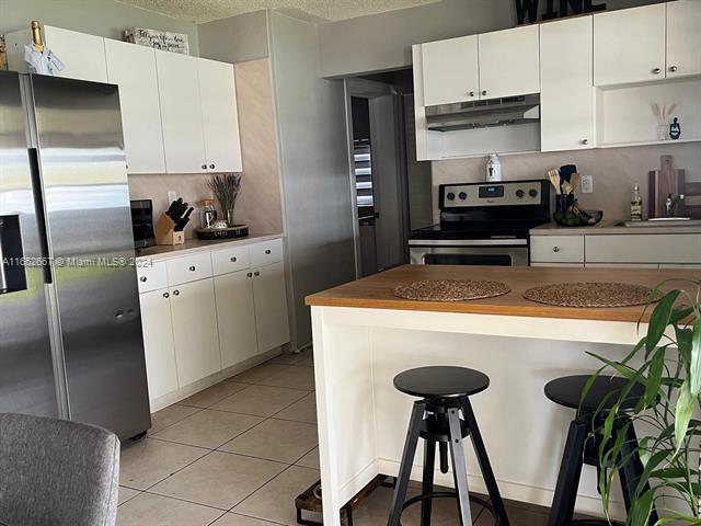 Foto del edificio - 5441 NW 180th Terrace