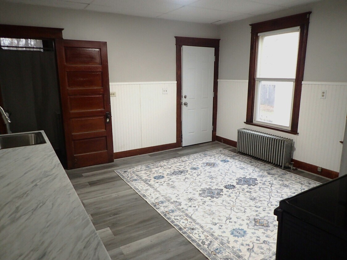 Foto principal - 41 Burbank St