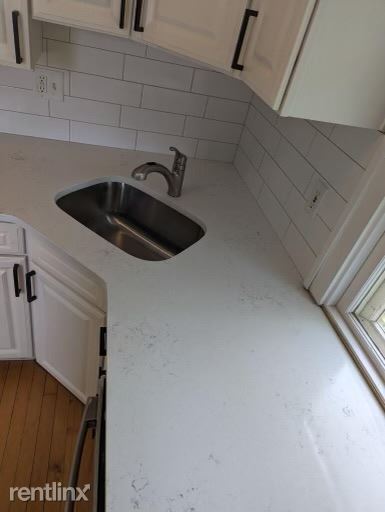 Building Photo - 3 br, 2 bath House - 710 W Stadium Blvd NE...