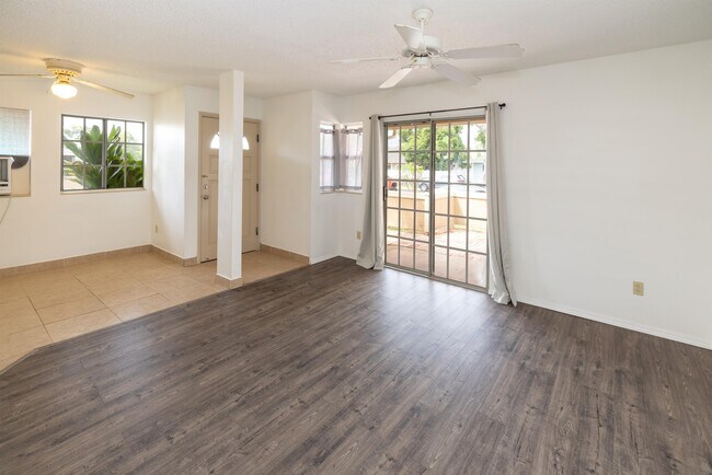 Building Photo - 91-1008 Makaaloa St