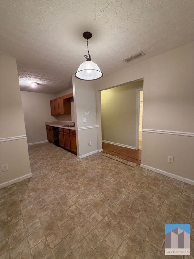 Building Photo - 5196 Tew Ln SW