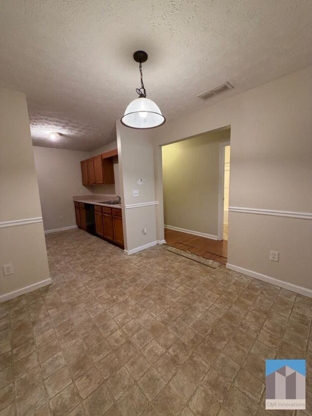 Foto del edificio - 5196 Tew Ln SW