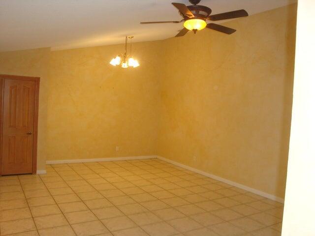Building Photo - 9124 Sun Terrace Cir